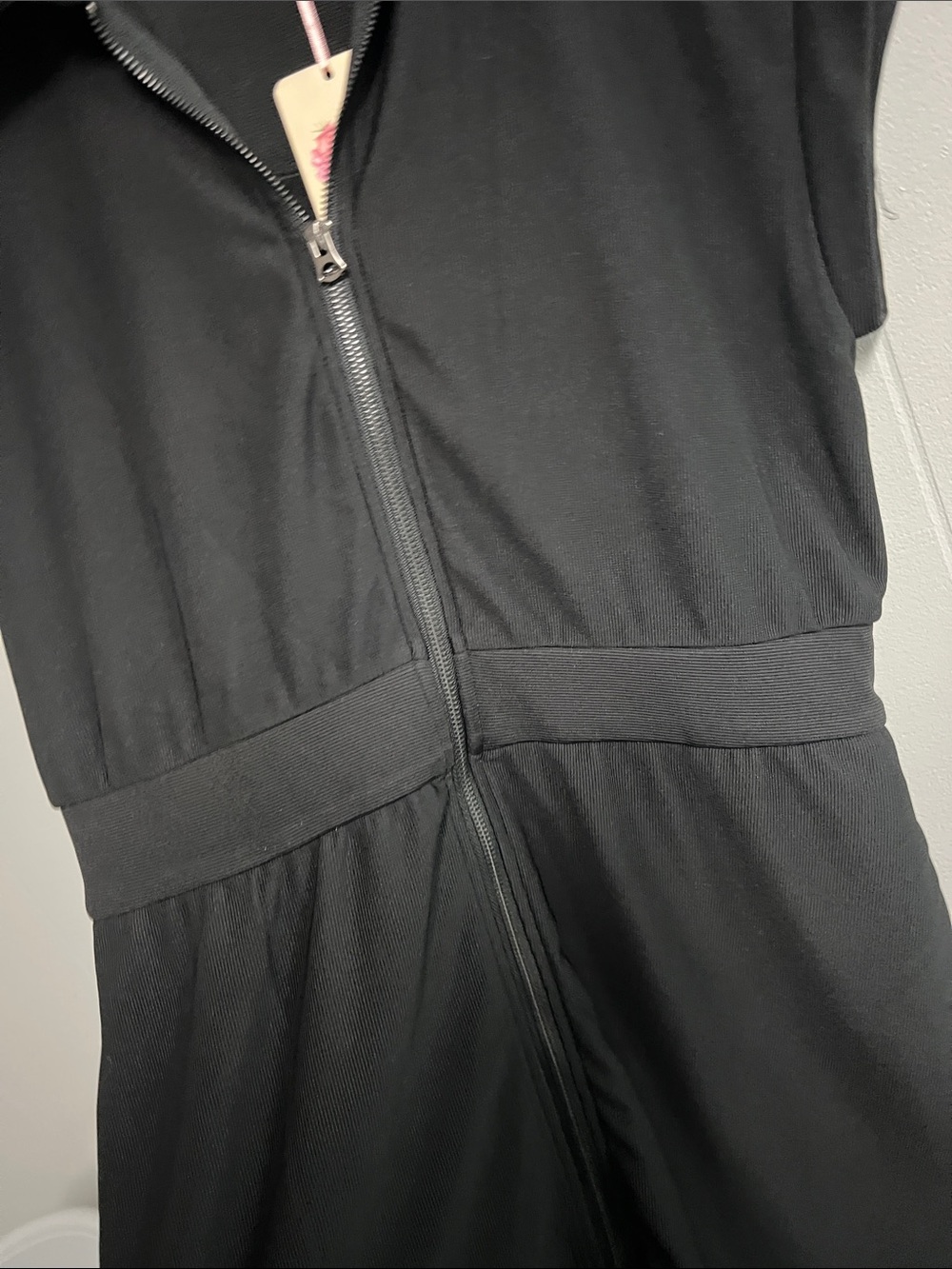 entro Black Ribbed Zip-Front Collared Dress - Picture 5 of 13